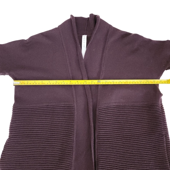 LULULEMON Sit In Lotus Wrap II 100% merino wool color cassis (purple) size 6 - Picture 14 of 16